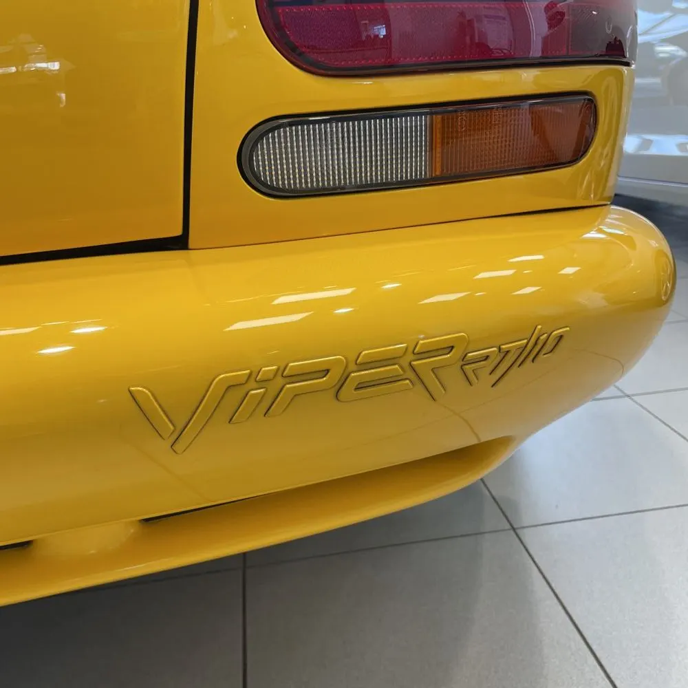 2002 Dodge Viper RT/10