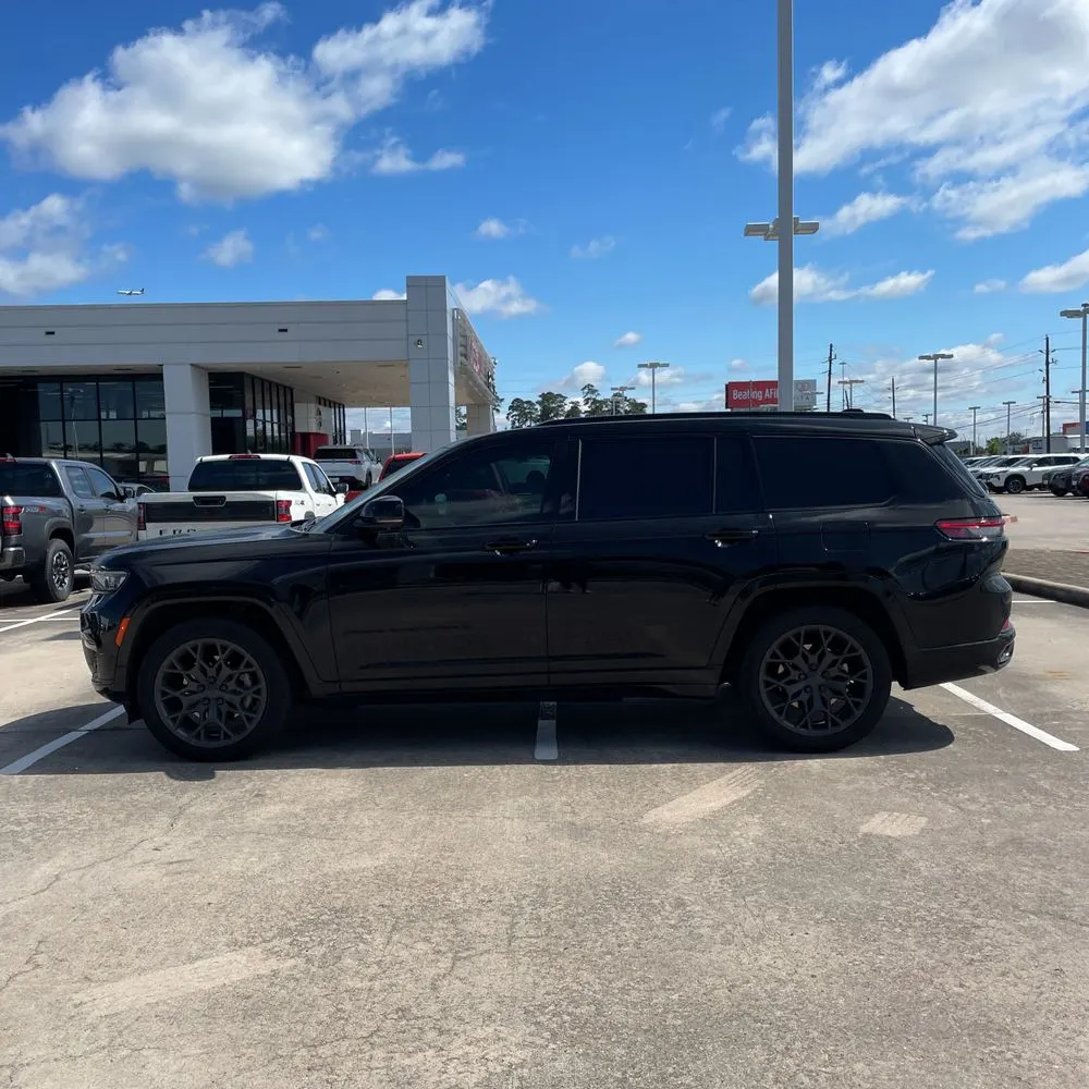 2023 Jeep Grand Cherokee L Summit Reserve