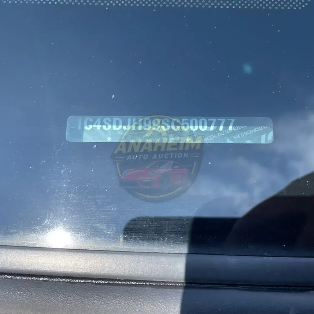 2025 Dodge Durango SRT Hellcat Silver Bullet