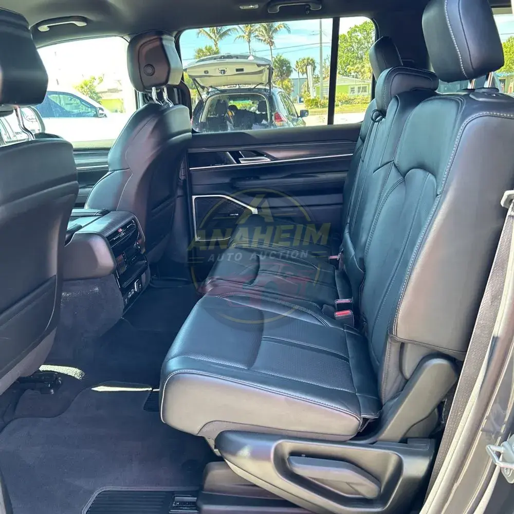 2024 Jeep Wagoneer L Series III