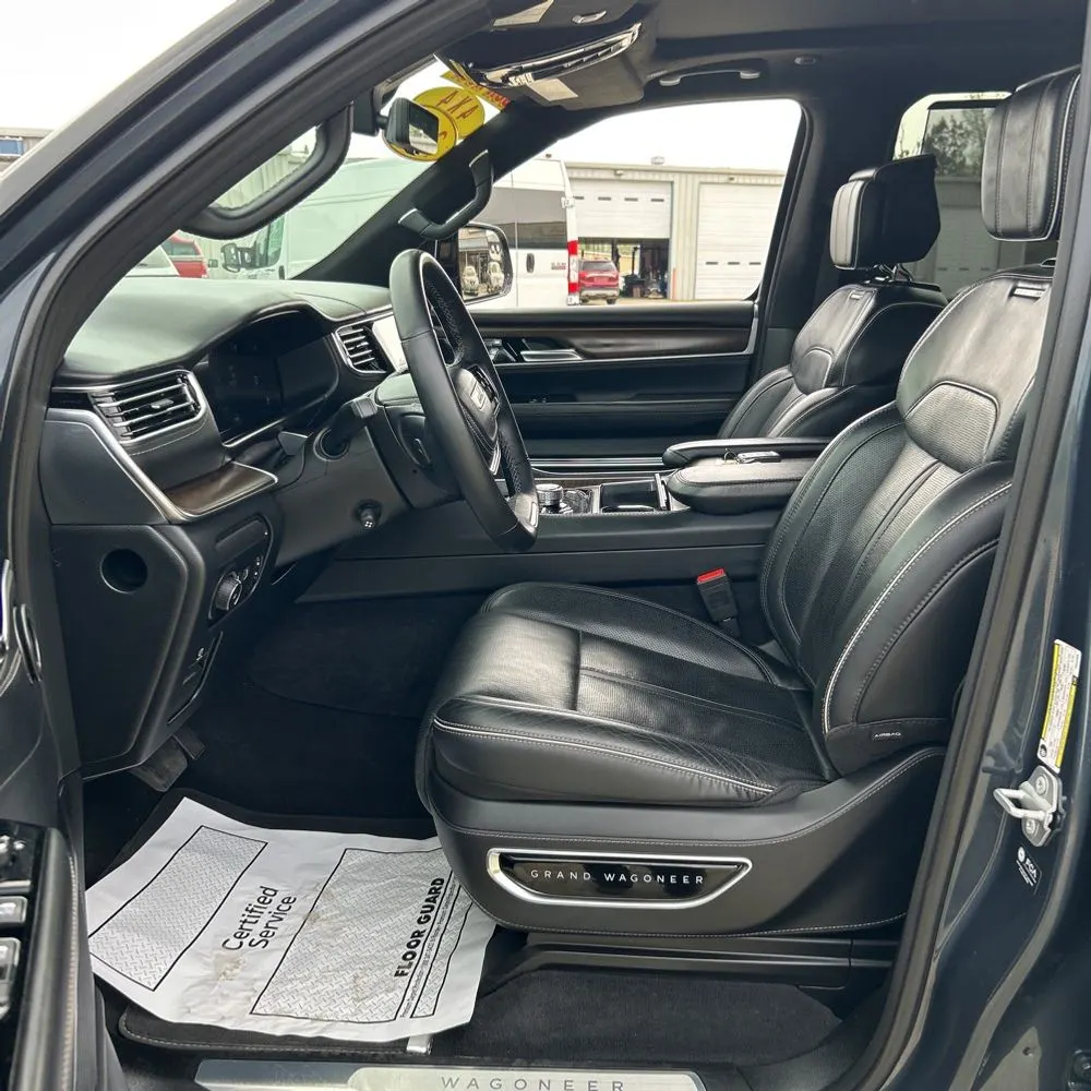 2023 Jeep Grand Wagoneer L Series II
