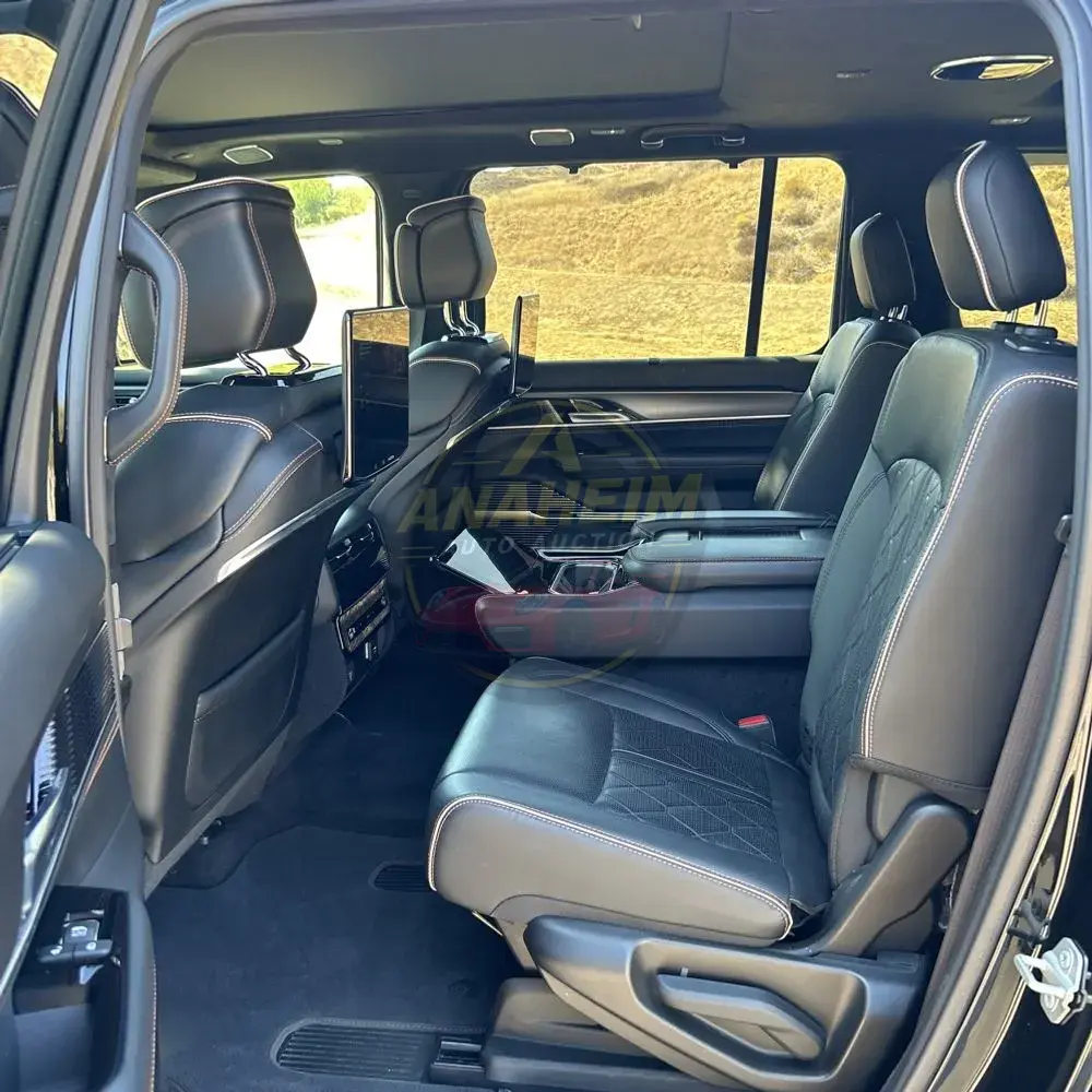 2023 Jeep Grand Wagoneer L Series III
