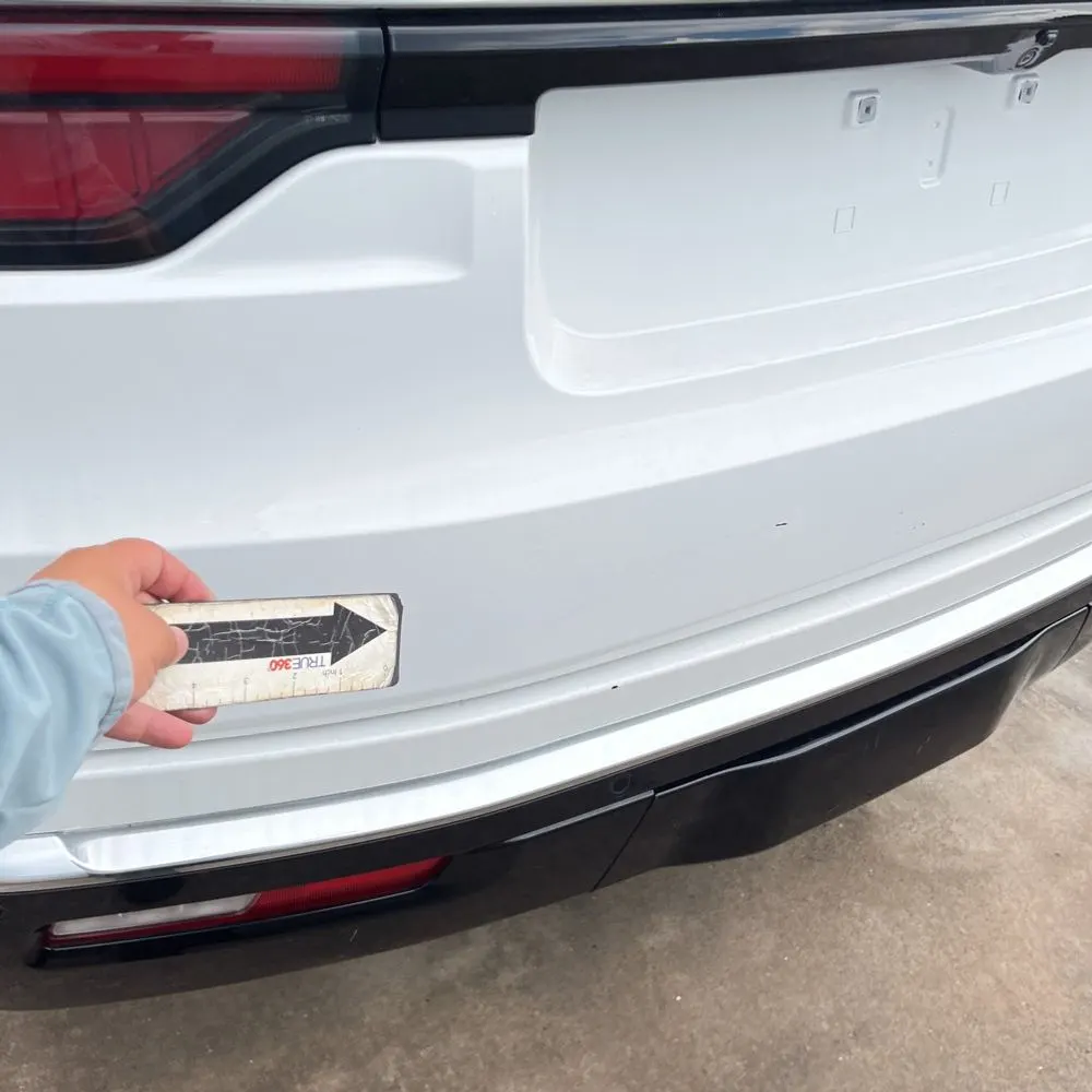 2023 Jeep Wagoneer Base