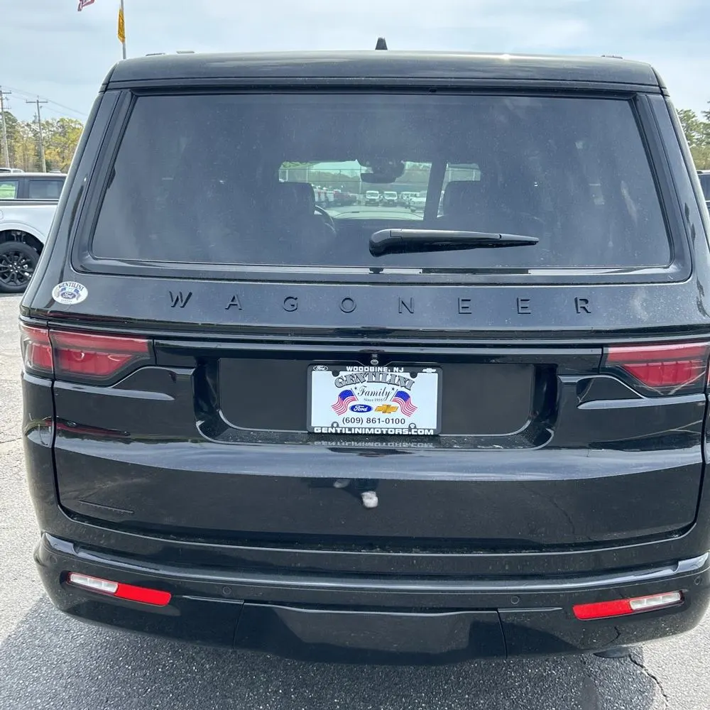 2023 Wagoneer Wagoneer Carbide