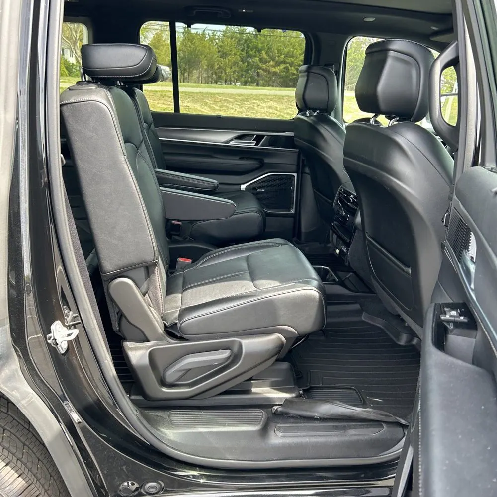 2023 Wagoneer Wagoneer Carbide