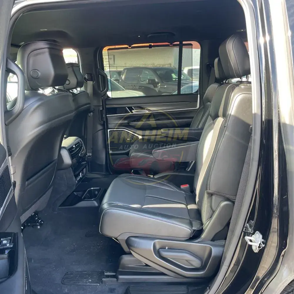 2023 Jeep Wagoneer Series III