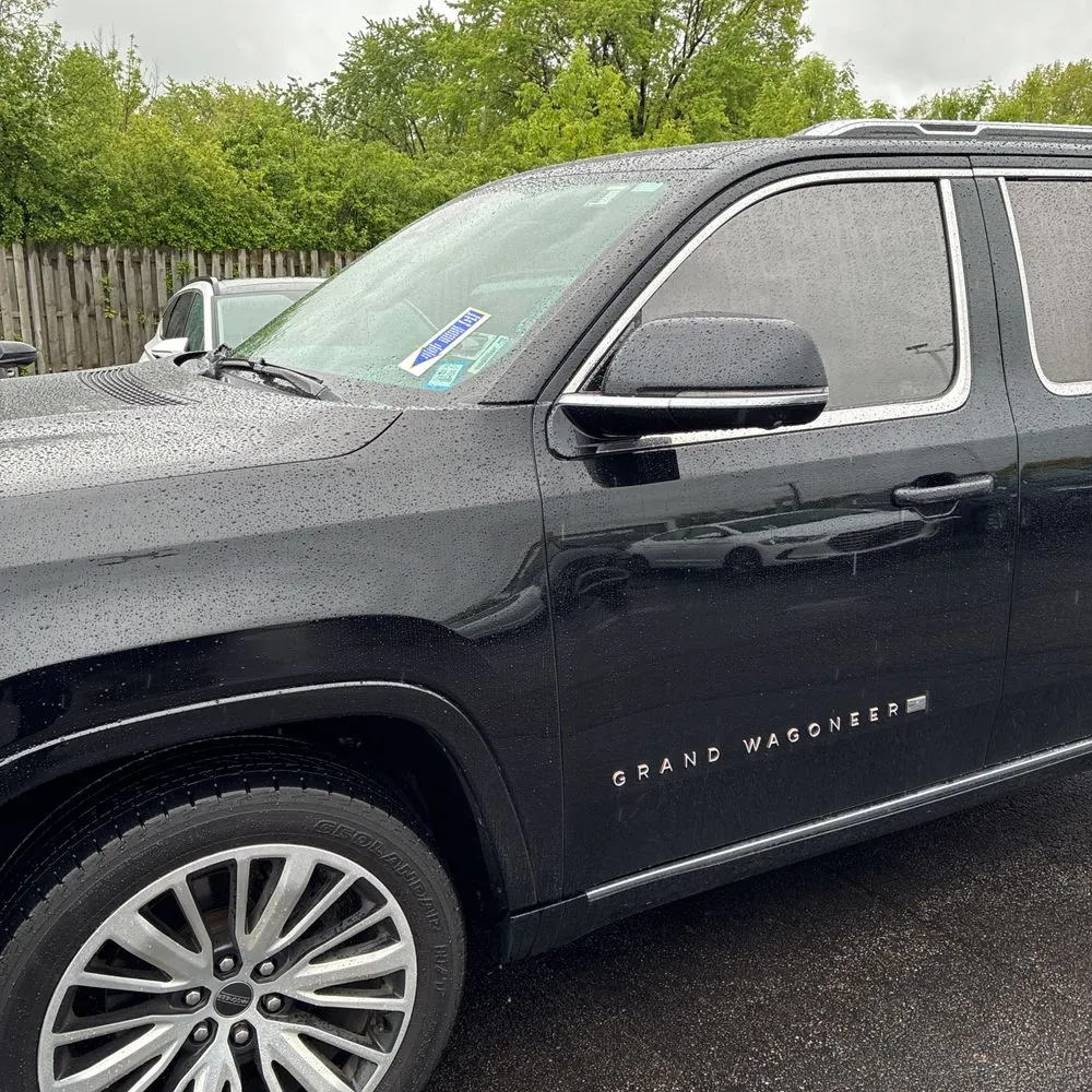 2022 Jeep Grand Wagoneer Series III
