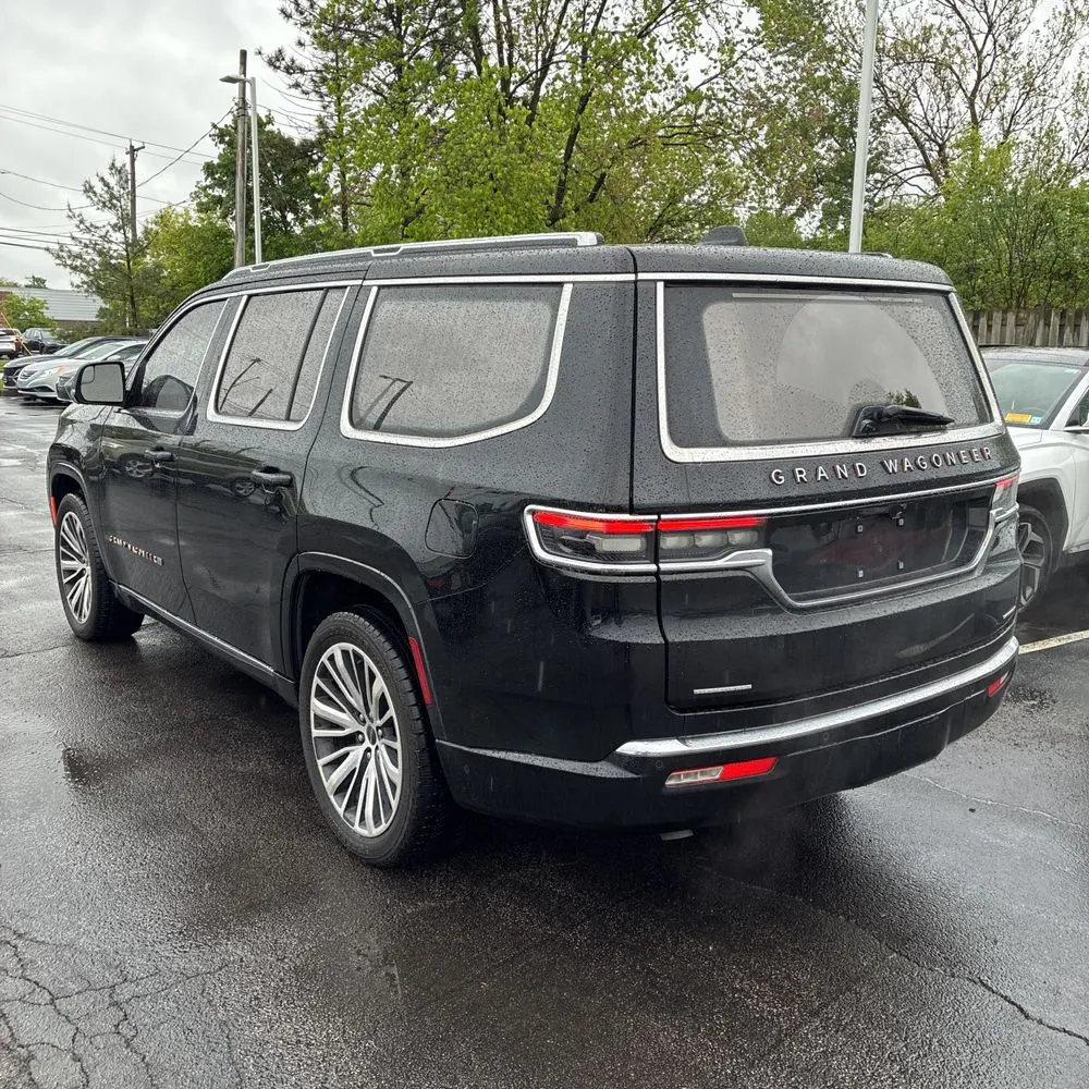 2022 Jeep Grand Wagoneer Series III
