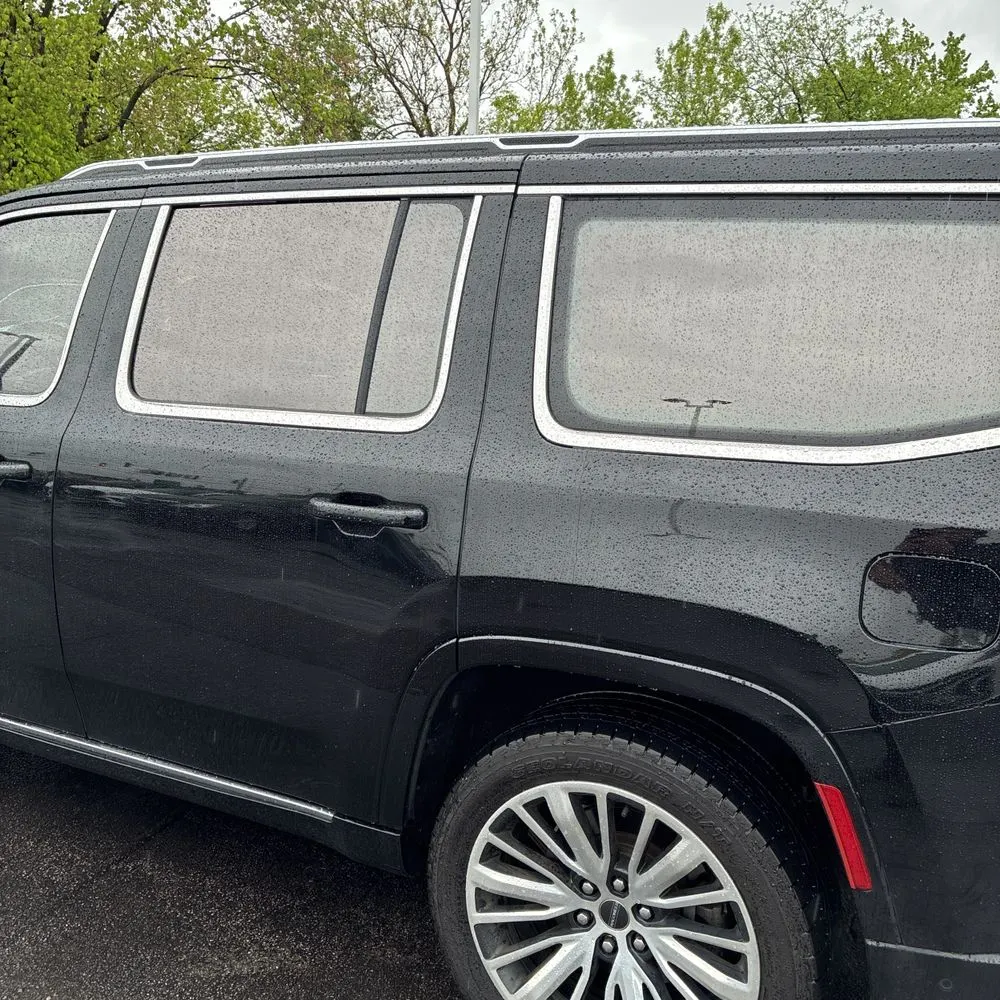 2022 Jeep Grand Wagoneer Series III