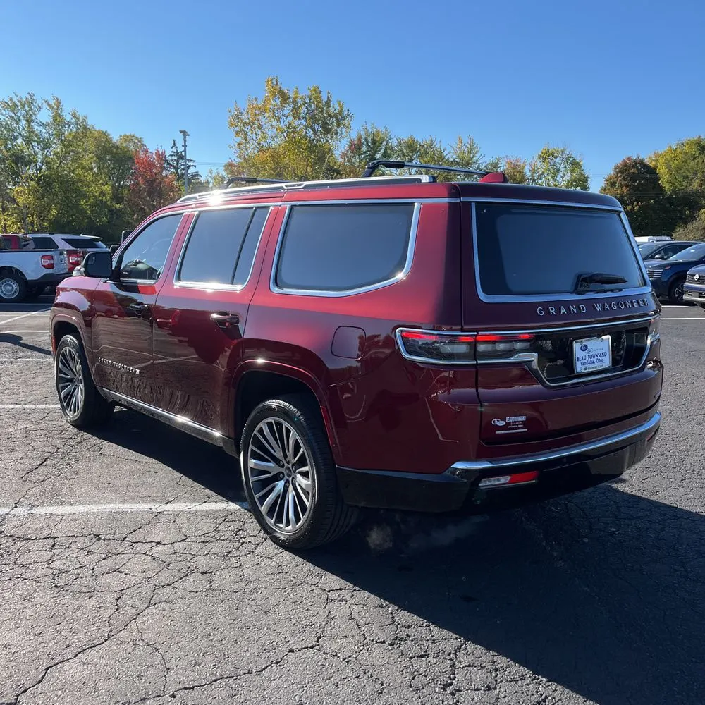 2023 Jeep Grand Wagoneer Series III