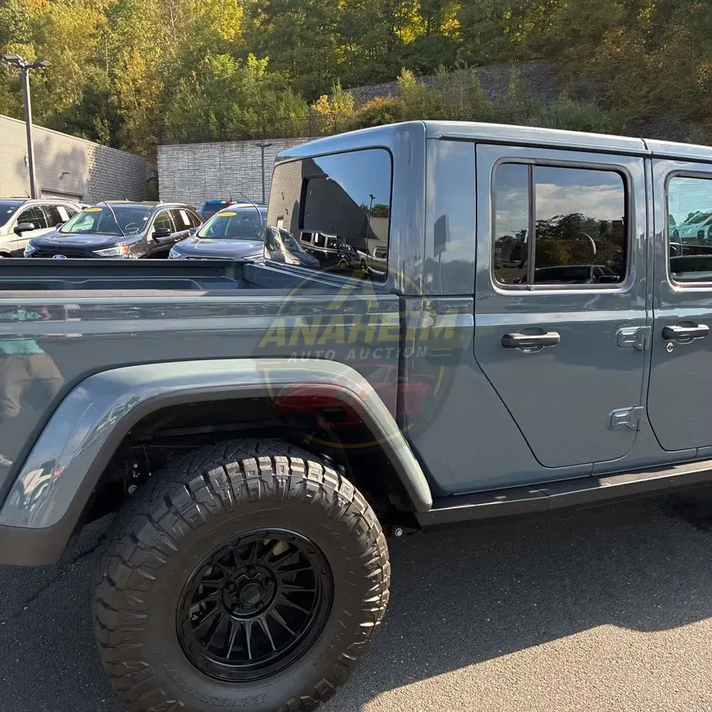 2025 Jeep Gladiator Mojave X