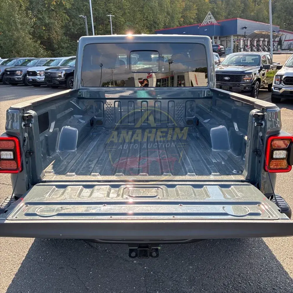 2025 Jeep Gladiator Mojave X