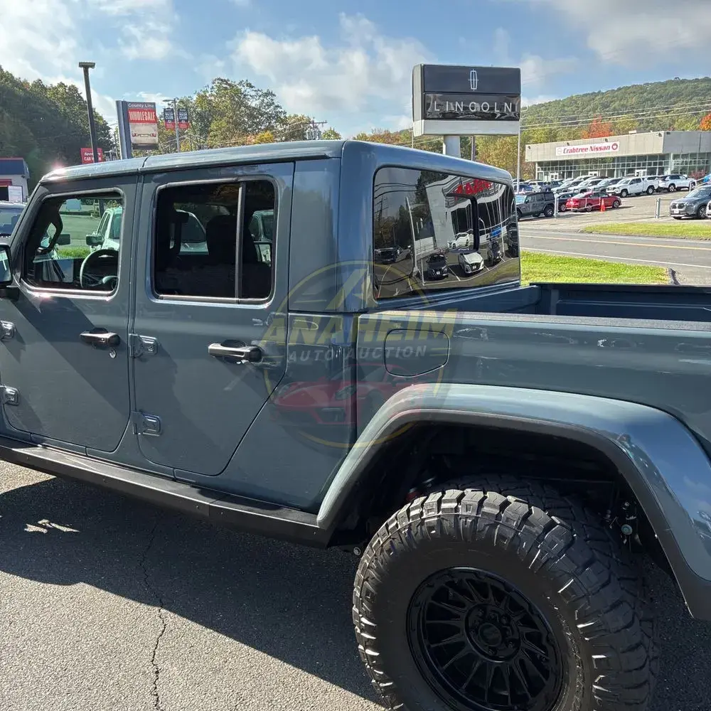 2025 Jeep Gladiator Mojave X