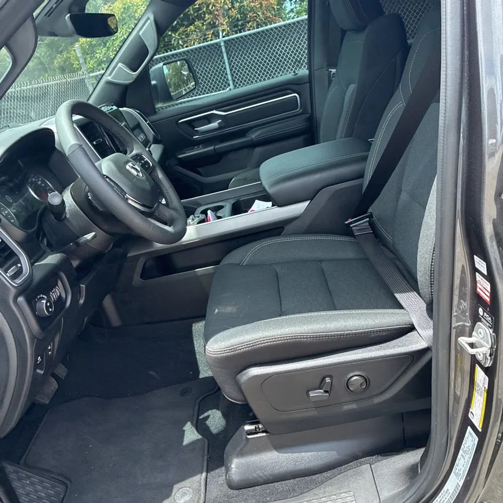 2026 Ram 1500 Lone Star Crew Cab 4x4 5'7" Box