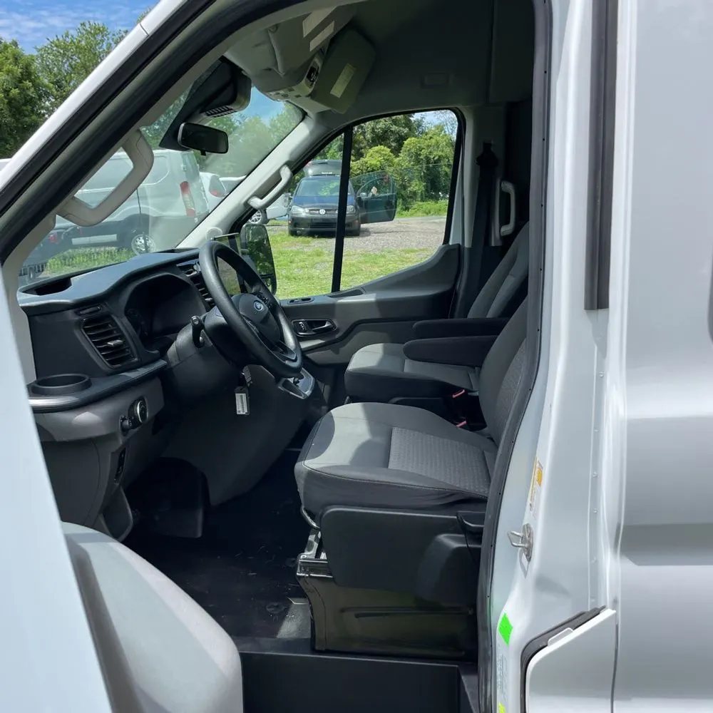 2024 Ford Transit 350 XLT