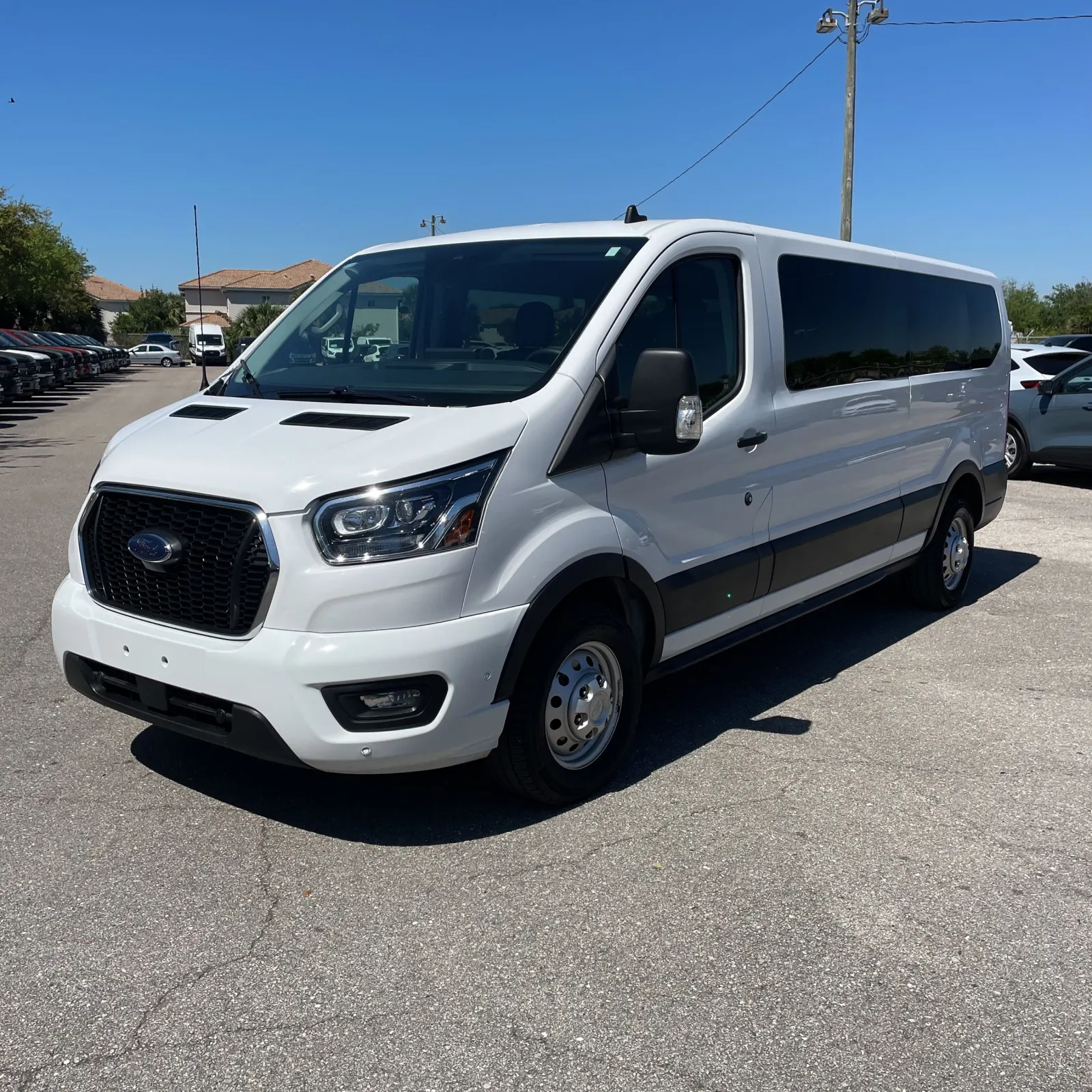 2023 Ford Transit 350 XLT