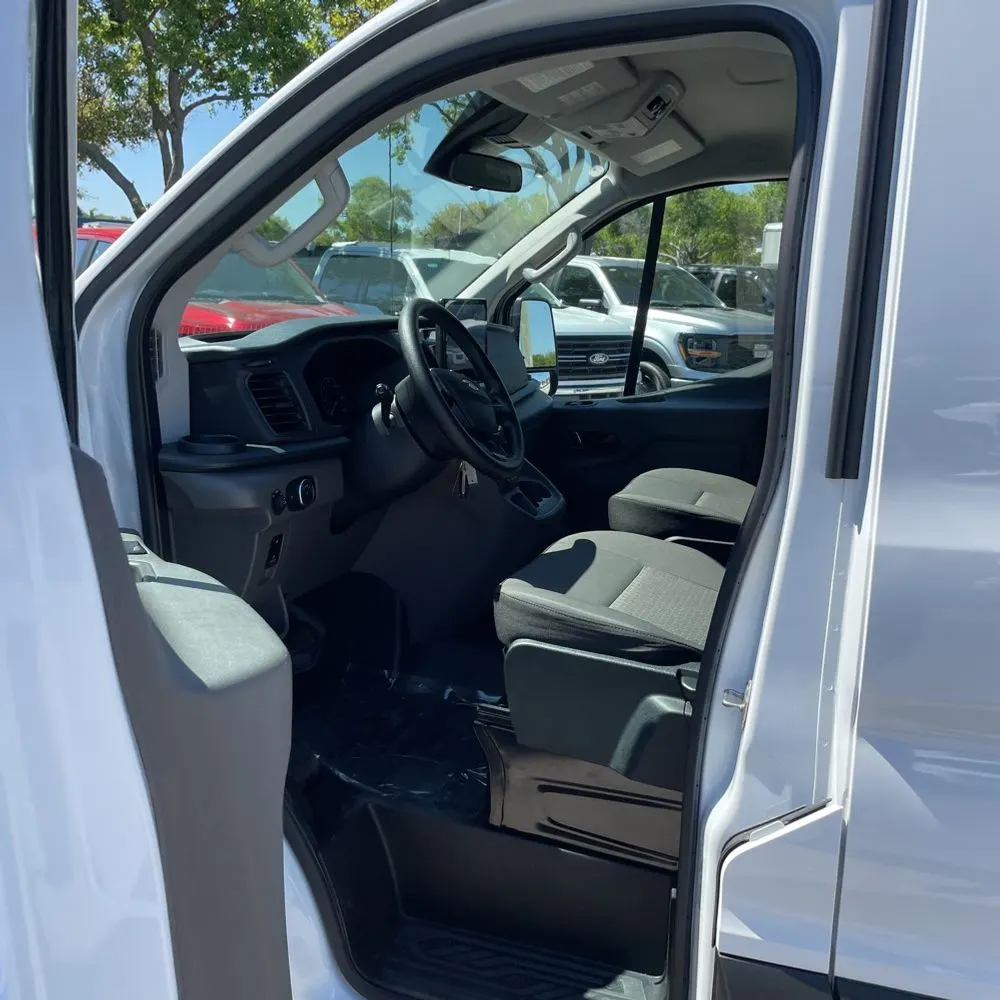 2023 Ford Transit 350 XLT