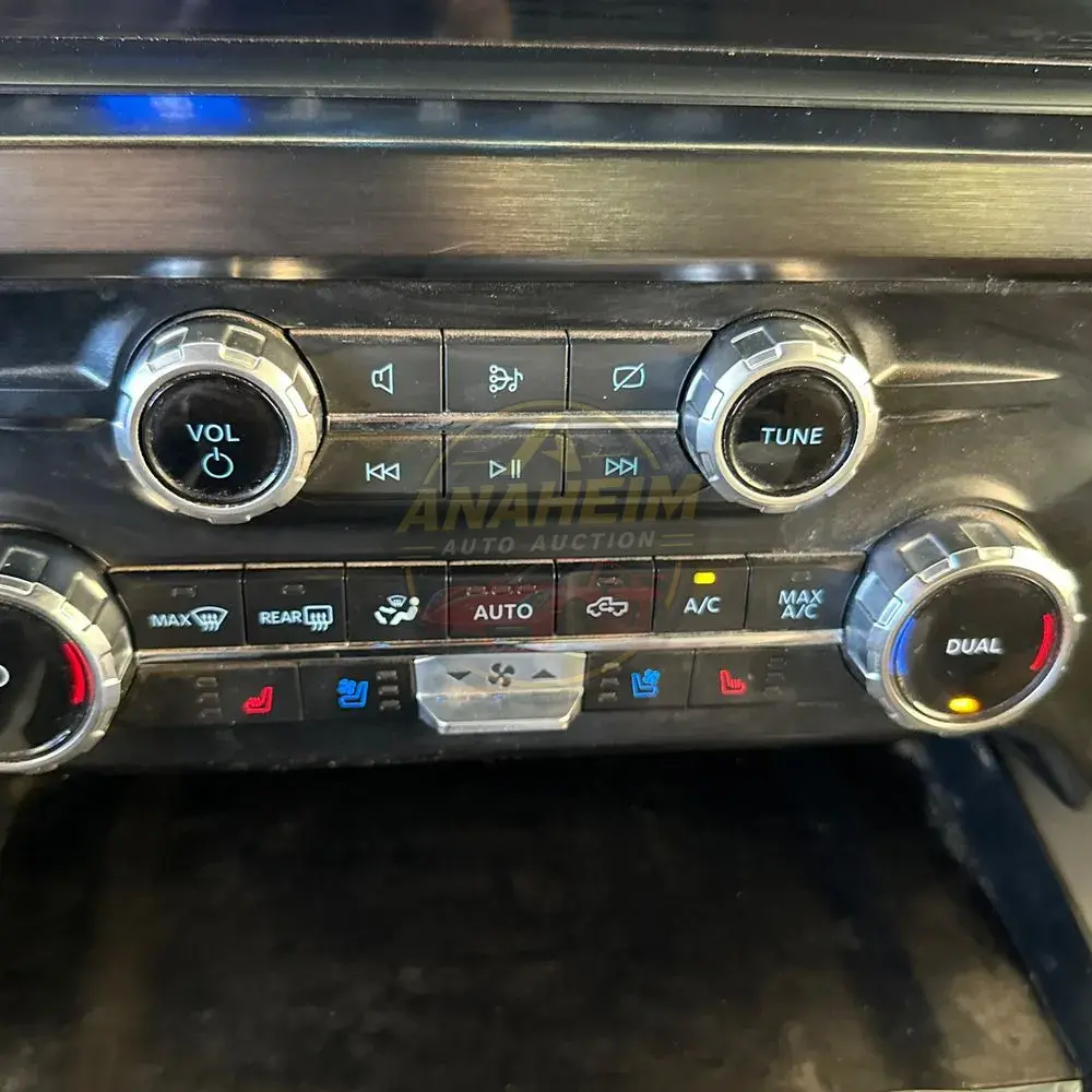 2024 Ford S/D C/C F450 Lariat
