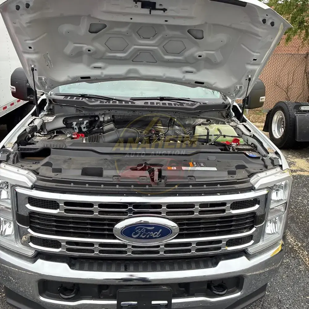 2024 Ford F550 XLT