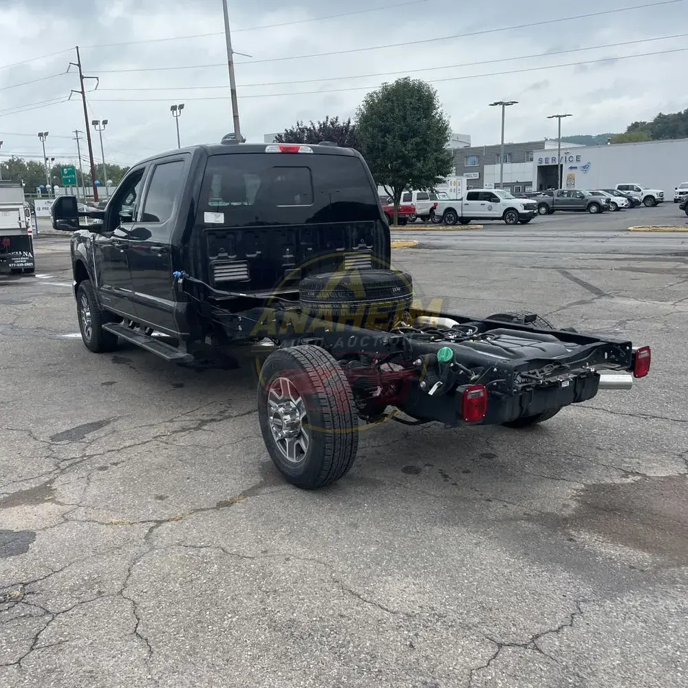 2024 Ford S/D C/C F350 Lariat