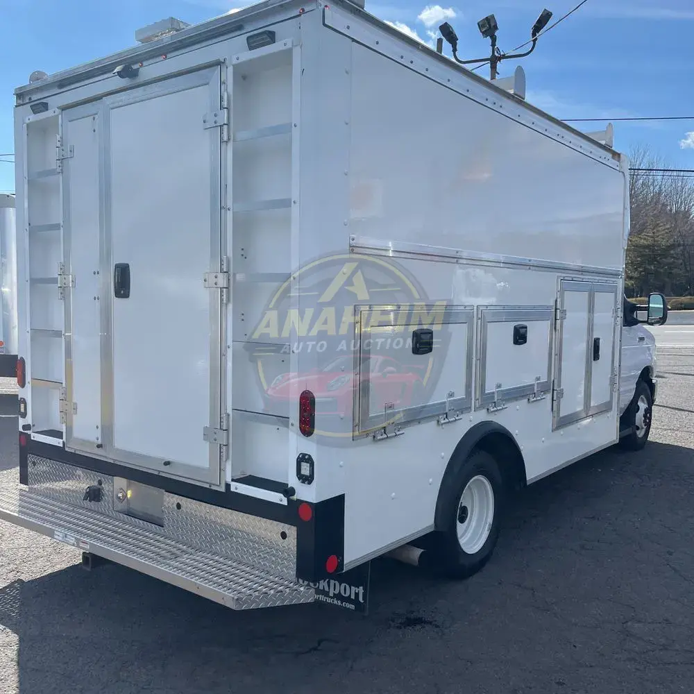 2023 Ford E-Series E-350 SD