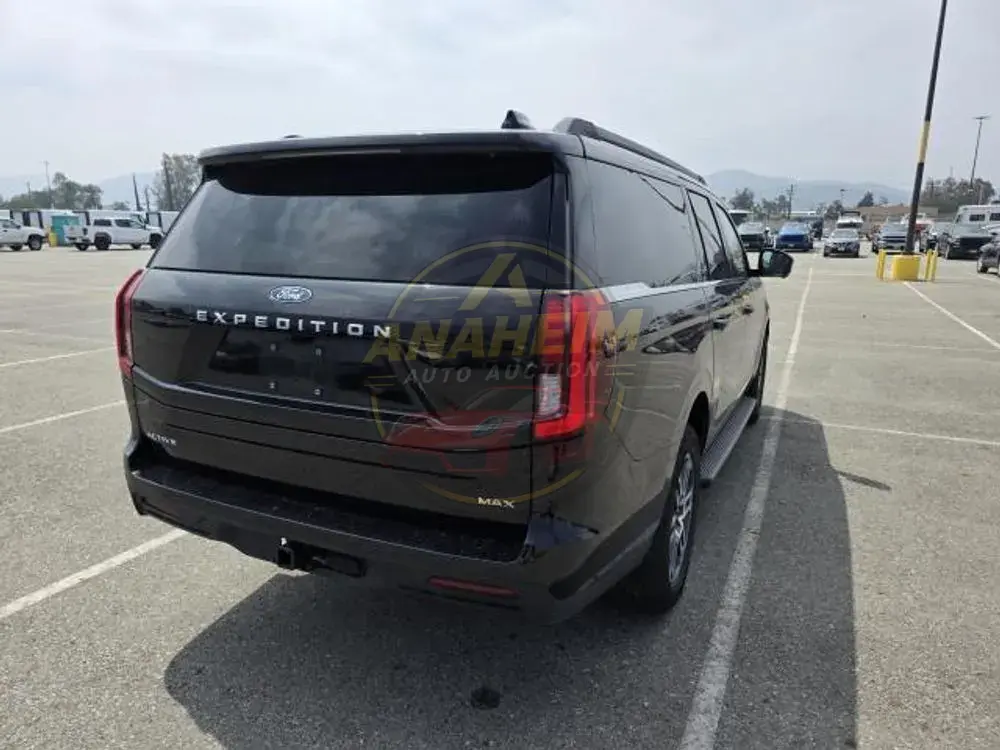 2025 Ford Expedition Max Active