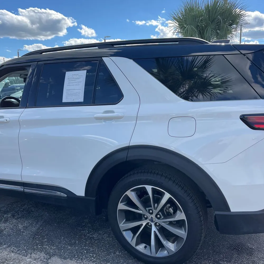 2025 Ford Explorer Platinum