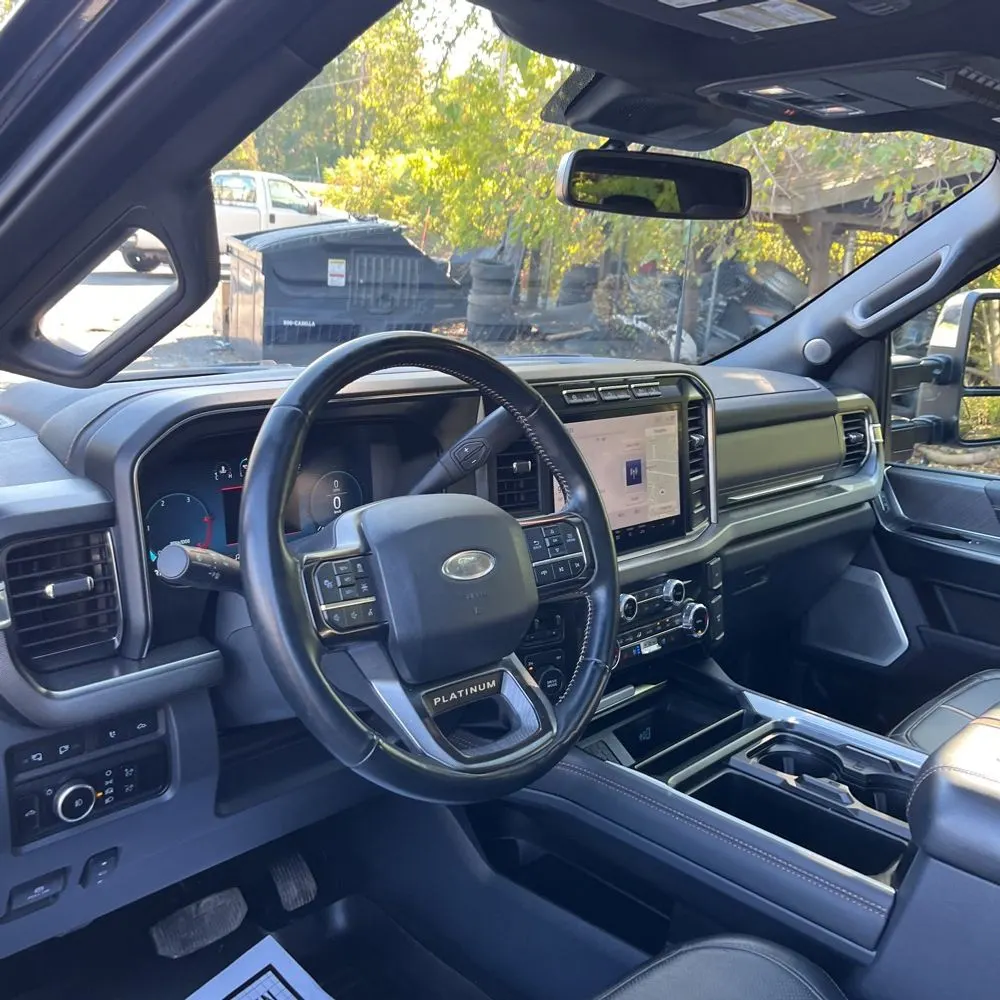 2023 Ford F250 S/D Platinum