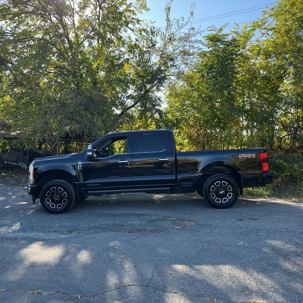 2023 Ford F250 S/D Platinum