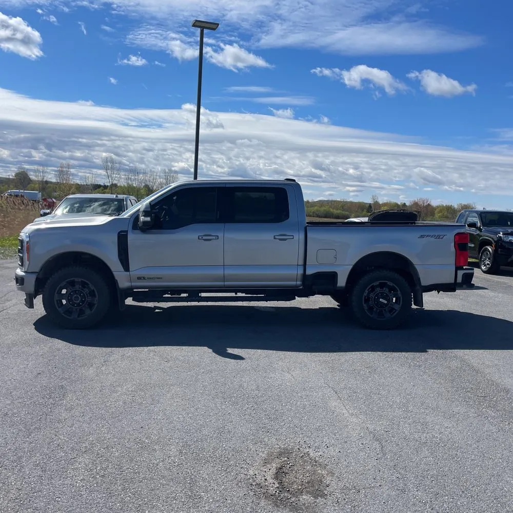 2023 Ford F-250 Super Duty LARIAT