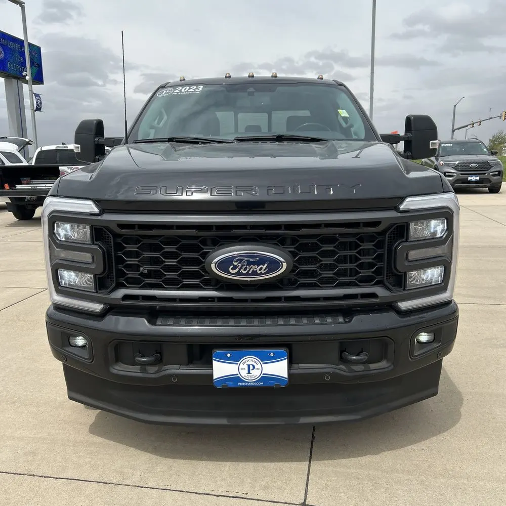 2023 Ford F250 S/D Lariat
