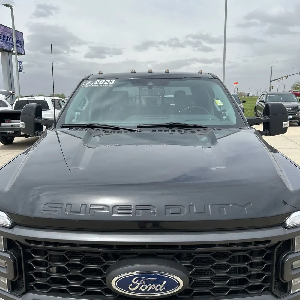 2023 Ford F250 S/D Lariat