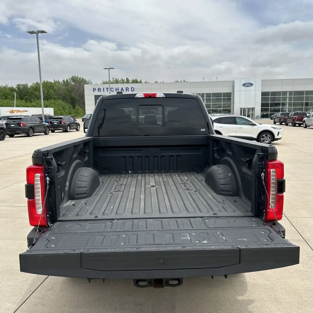 2023 Ford F250 S/D Lariat