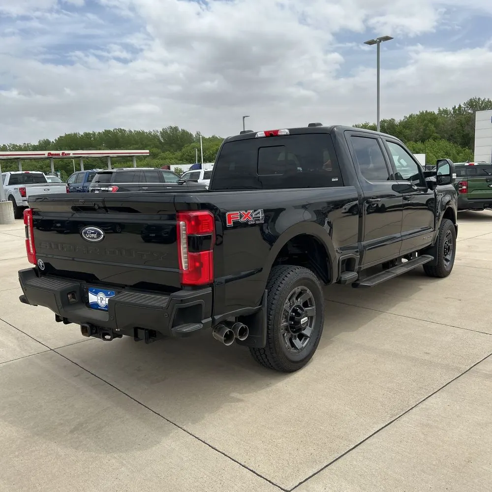 2023 Ford F250 S/D Lariat