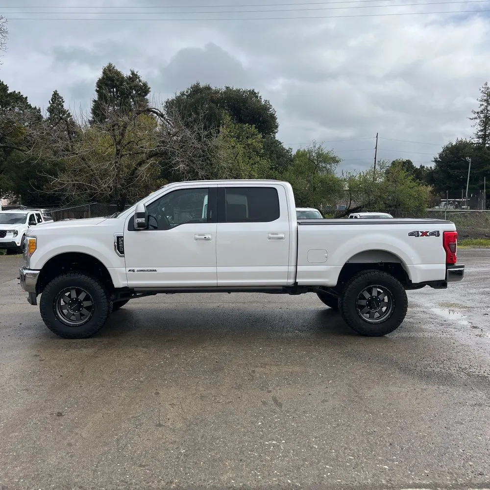 2017 Ford F-250 Super Duty Lariat