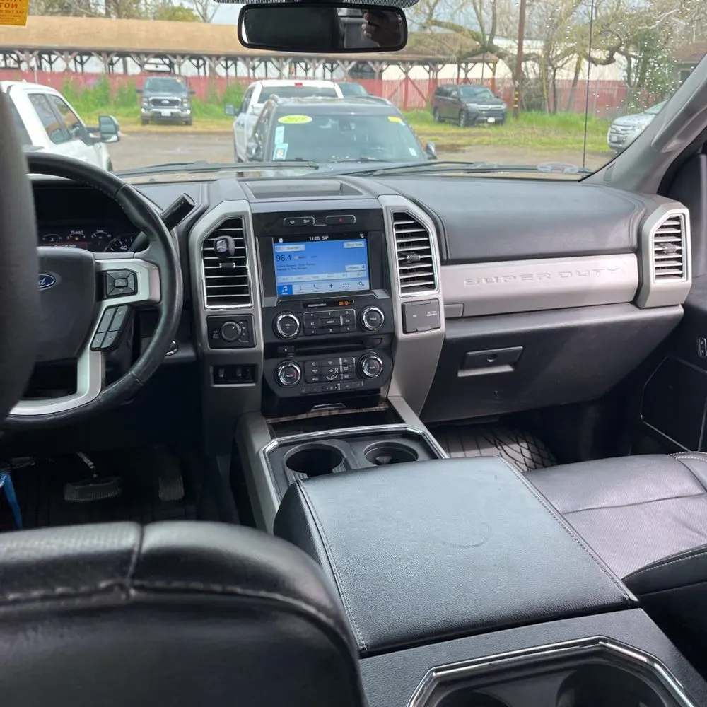 2017 Ford F-250 Super Duty Lariat