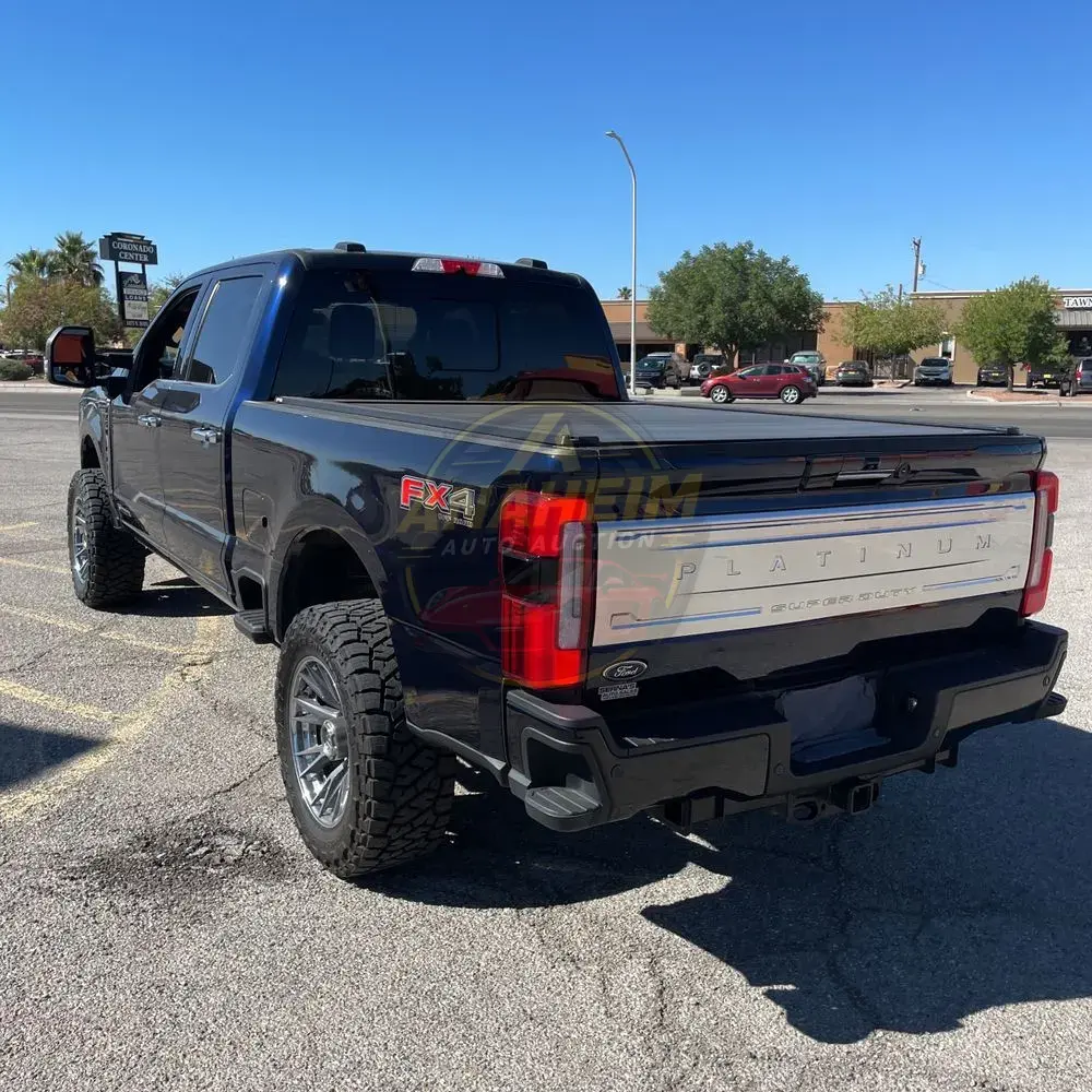 2023 Ford F250 S/D Platinum