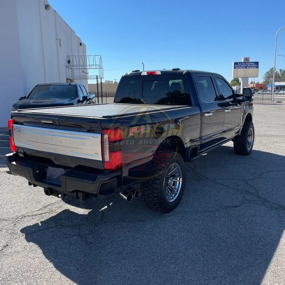 2023 Ford F250 S/D Platinum