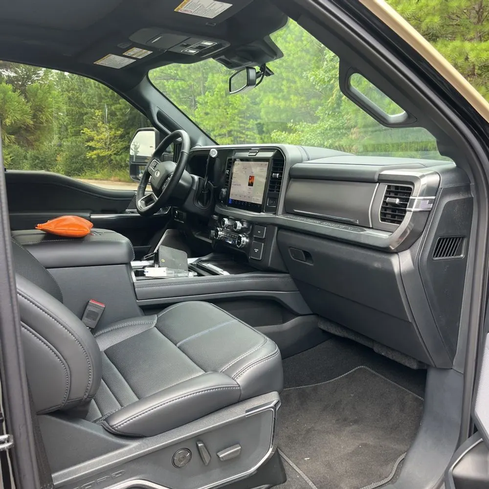 2025 Ford F250 S/D Platinum