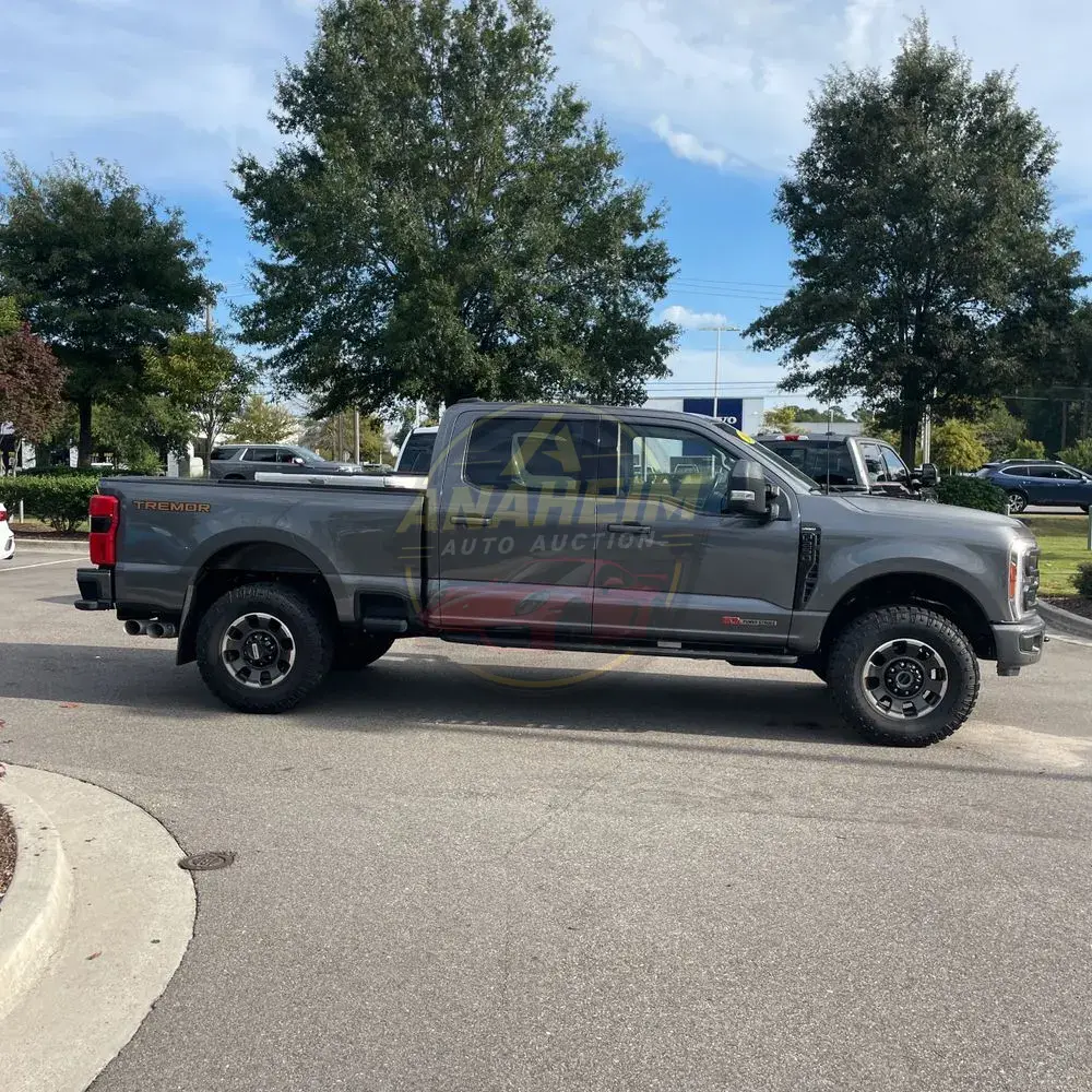2023 Ford F250 S/D Lariat