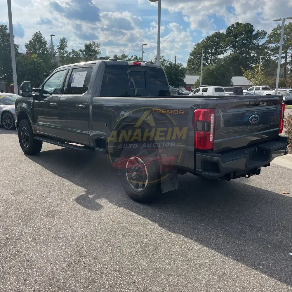 2023 Ford F250 S/D Lariat