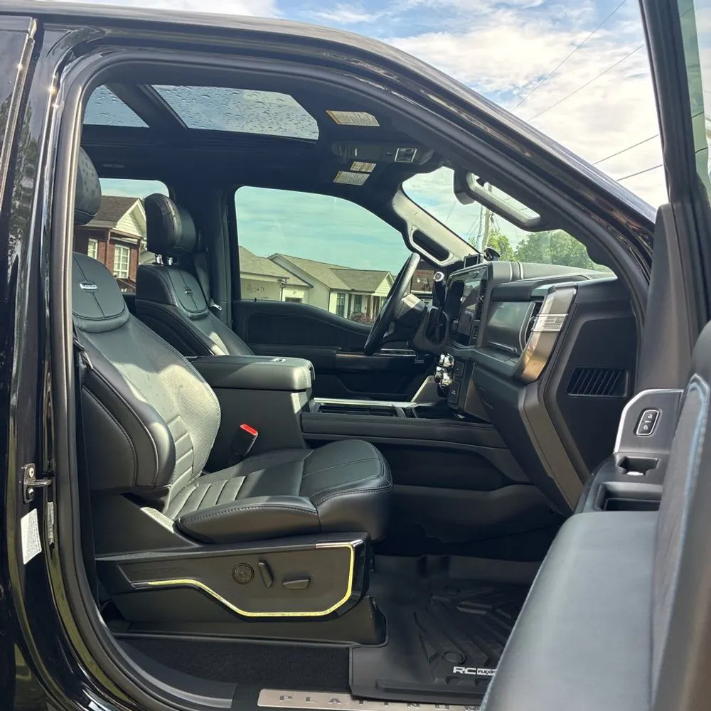 2025 Ford F-250 Super Duty Platinum