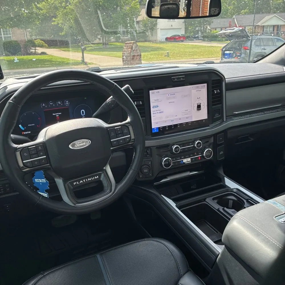 2025 Ford F-250 Super Duty Platinum