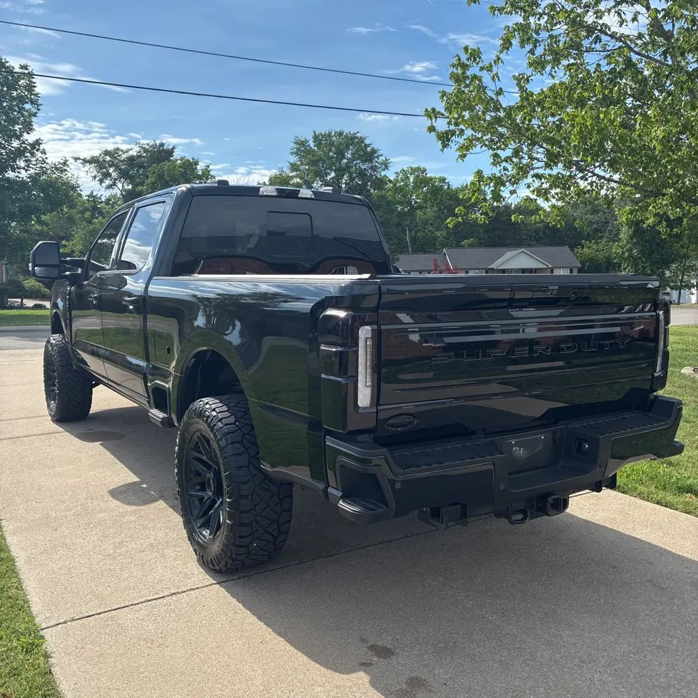 2025 Ford F-250 Super Duty Platinum