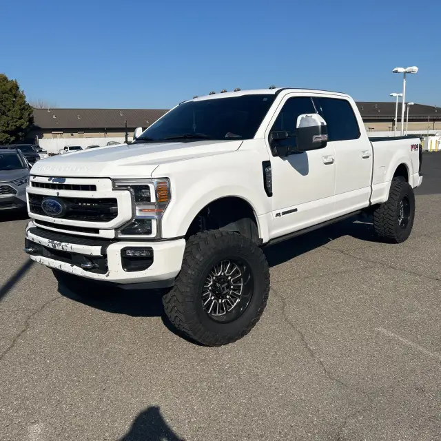 2022 Ford F250 S/D Lariat