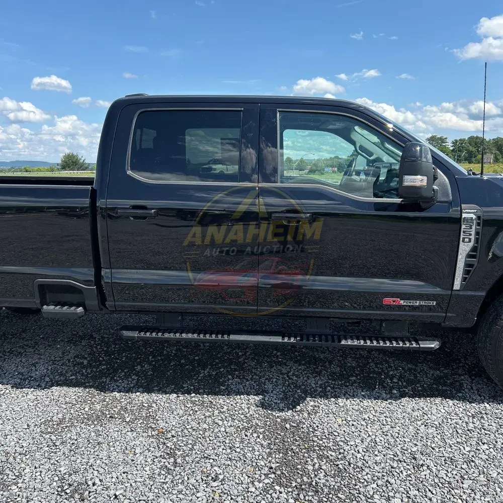 2024 Ford F350 S/D Lariat