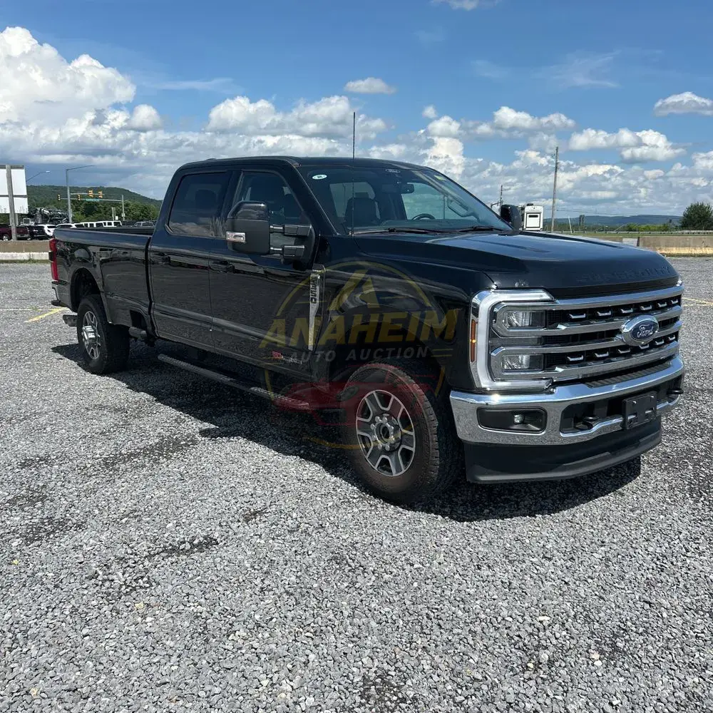 2024 Ford F350 S/D Lariat