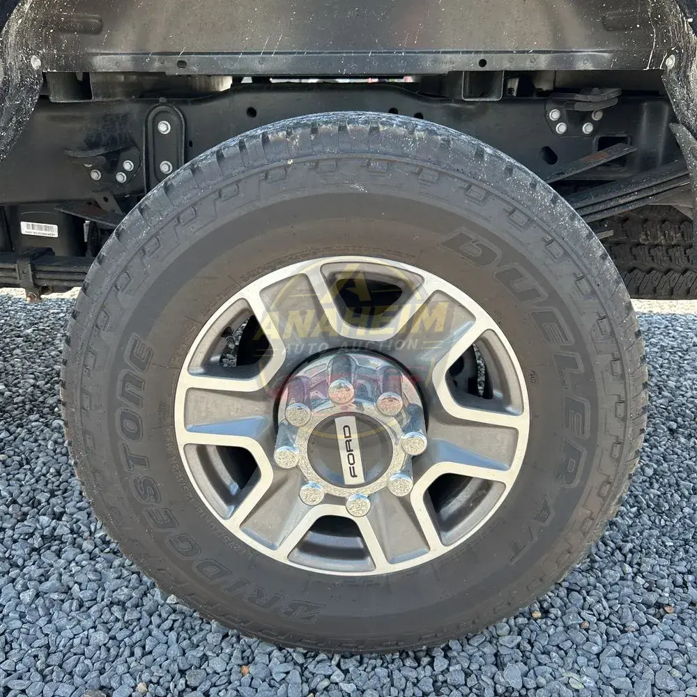 2024 Ford F350 S/D Lariat