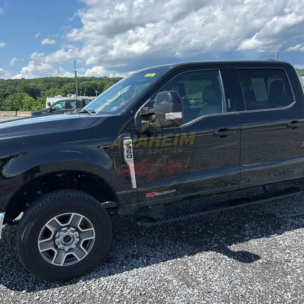 2024 Ford F350 S/D Lariat