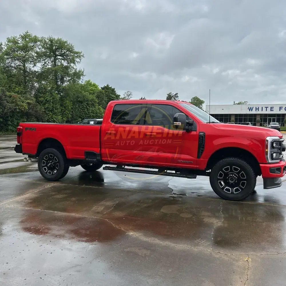2025 Ford F-350 Super Duty Lariat